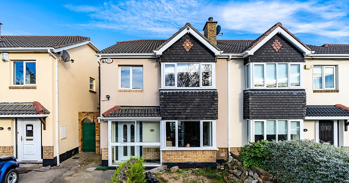 8 Sandyford Hall Place, Sandyford, Dublin 18 House