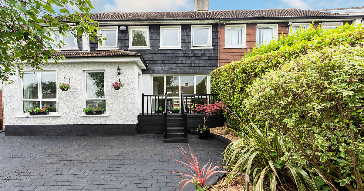 207 Barton Road East, Dundrum, Dublin 14 House